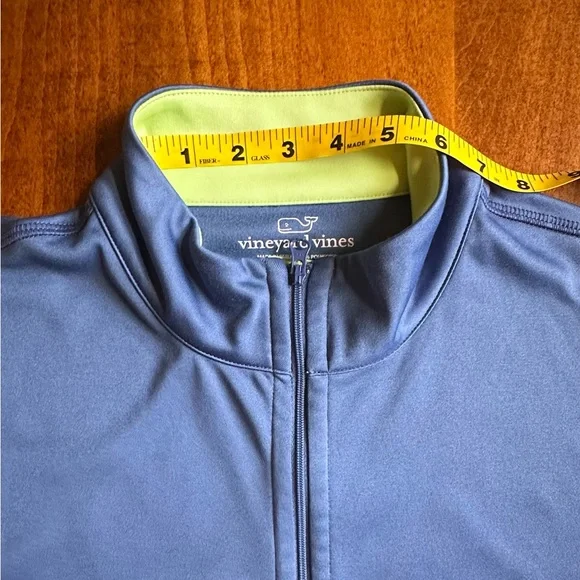 Vineyard Vines•performance vest•men’s medium•blue•ball cord drawstring•polyester - Picture 10 of 12